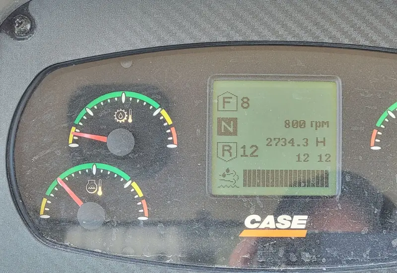 2014 Case 1650M XLT photo 11