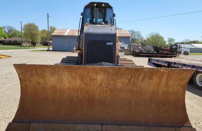 2014 Case 1650M XLT photo 2
