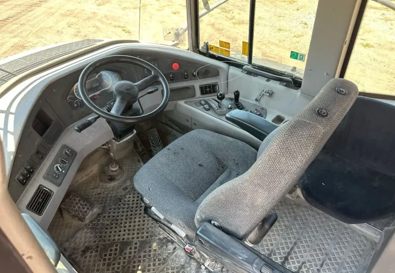 2011 Volvo A40F photo 17