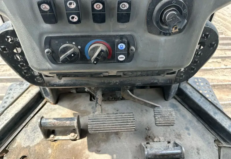2012 Caterpillar D6N LGP photo 33