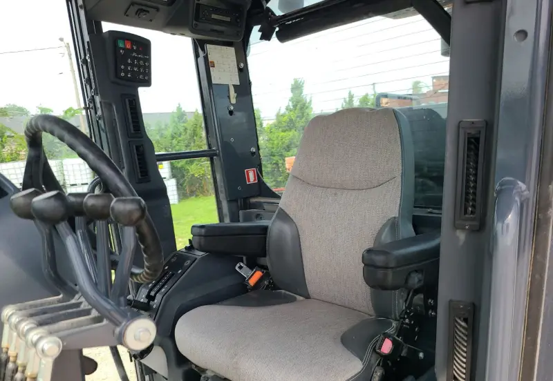 2016 John Deere 770G photo 11