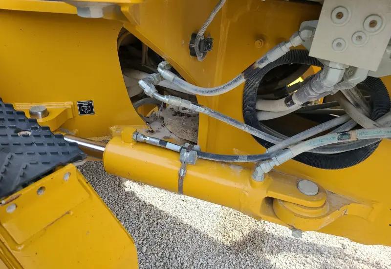 2016 John Deere 770G photo 55