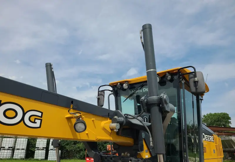 2016 John Deere 770G photo 43
