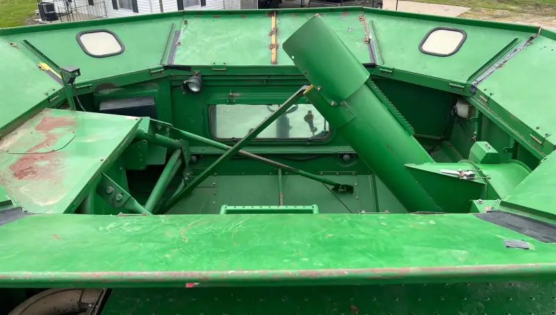 2001 John Deere 9550 photo 82