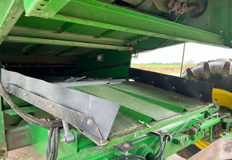 2001 John Deere 9550 photo 48