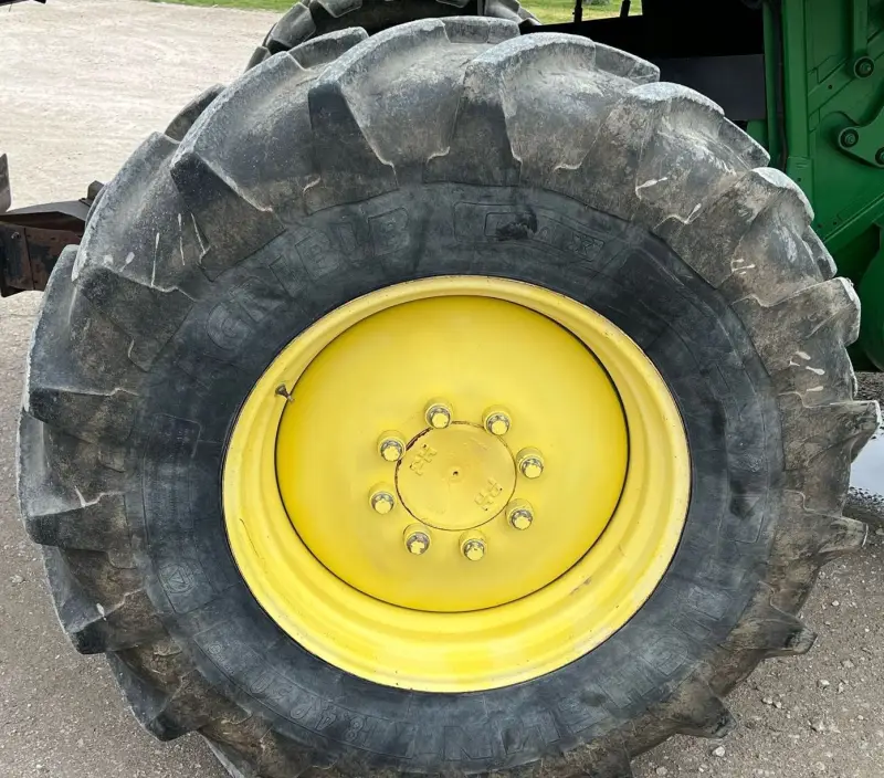 2001 John Deere 9550 photo 114