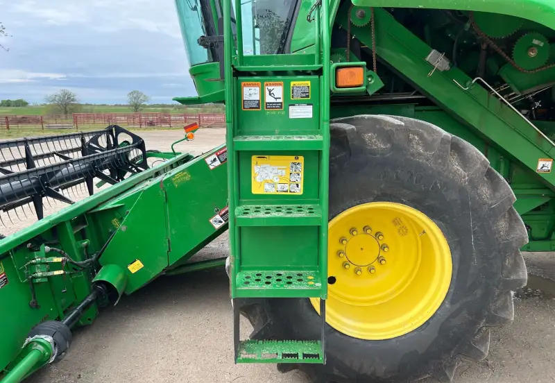 2001 John Deere 9550 photo 87