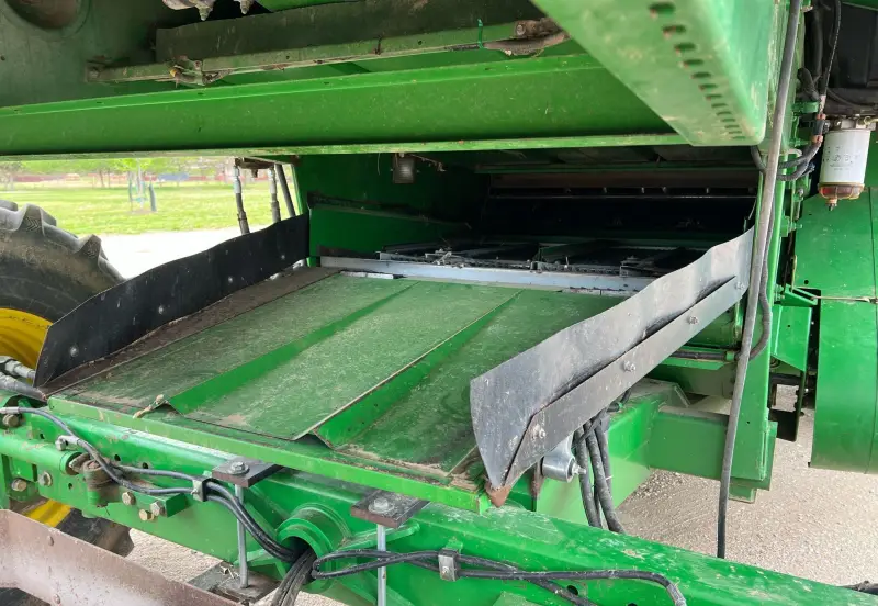 2001 John Deere 9550 photo 52