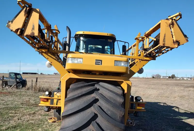 2010 Ag-Chem TerraGator 9203 photo 2