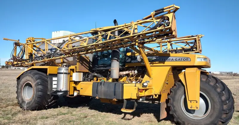 2010 Ag-Chem TerraGator 9203 photo 3