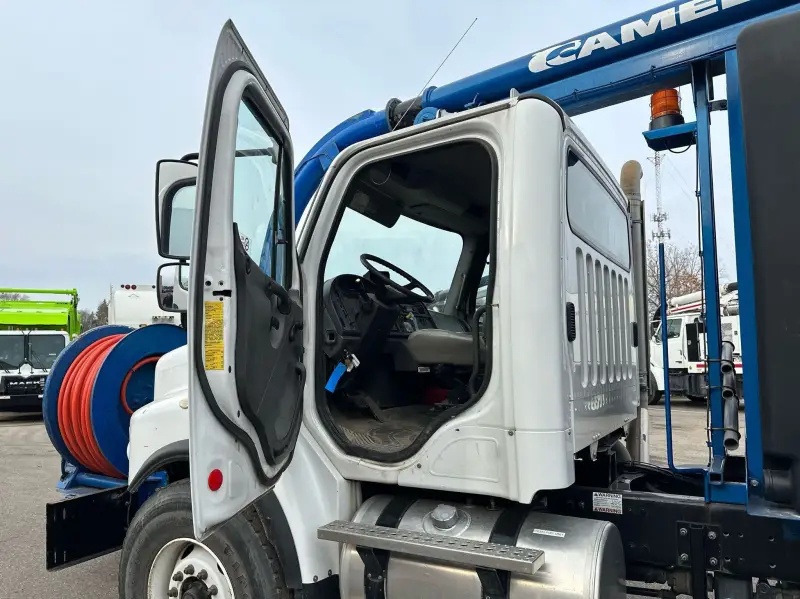 2007 Freightliner Business Class M2 106 photo 76