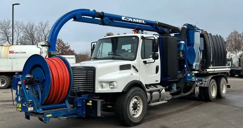 2007 Freightliner Business Class M2 106 photo 1