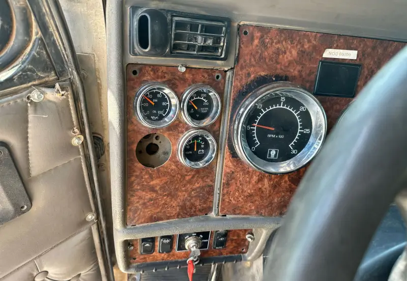 2005 Kenworth W900 photo 20