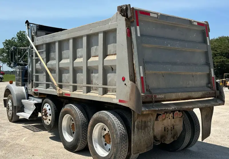 2005 Kenworth W900 photo 7