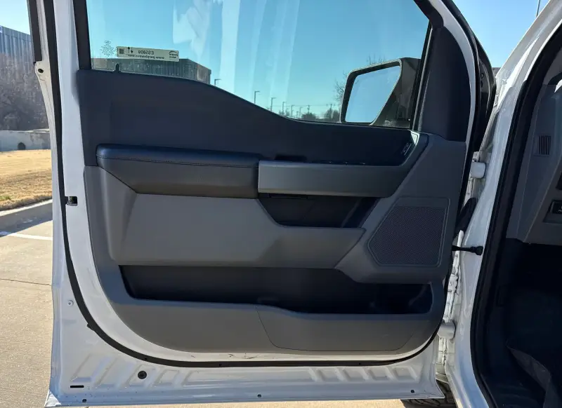 2022 Ford F150 photo 24