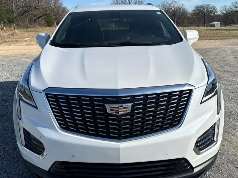 2020 Cadillac XT5 photo 2