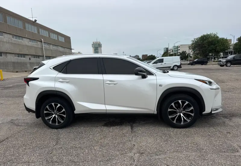 2015 Lexus NX 200T Sport photo 4