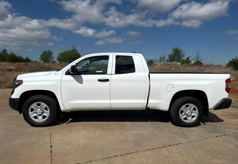 2020 Toyota Tundra photo 8