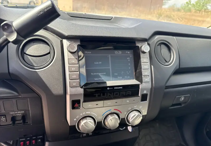 2020 Toyota Tundra photo 28
