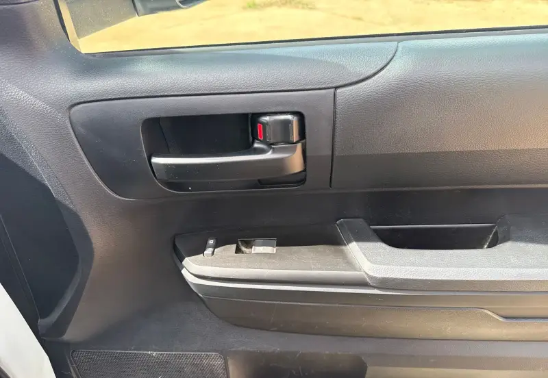 2020 Toyota Tundra photo 37