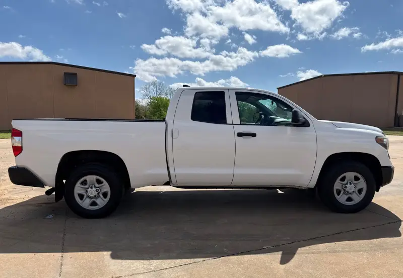 2020 Toyota Tundra photo 4