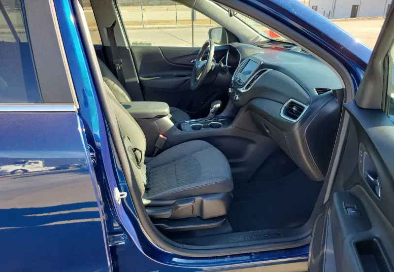 2023 Chevrolet Equinox photo 36