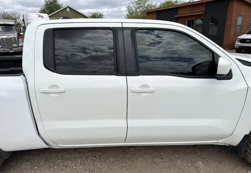 2022 Nissan Frontier photo 16