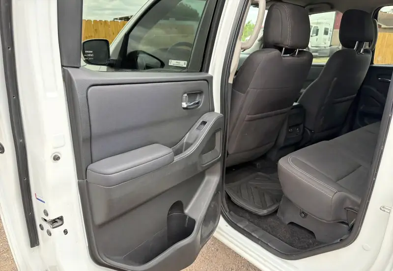 2022 Nissan Frontier photo 52