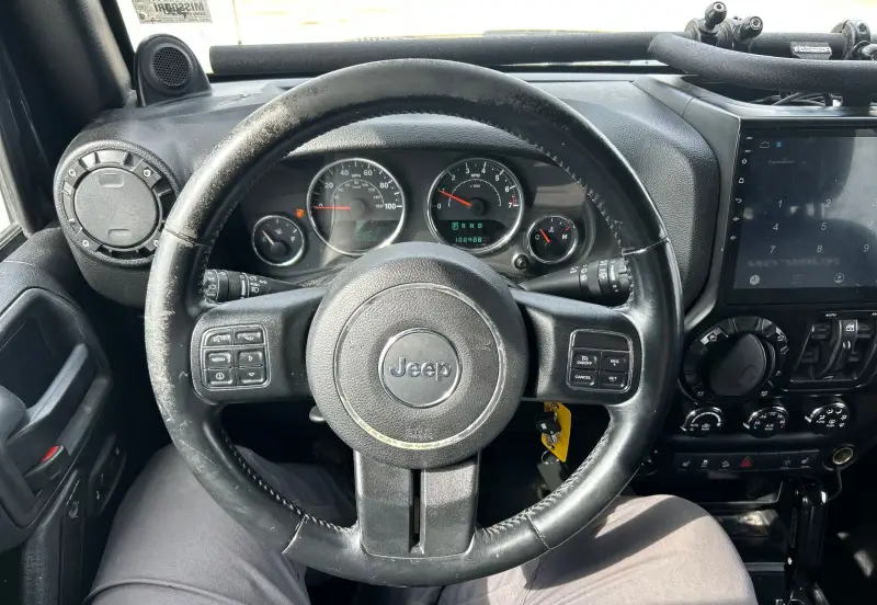 2014 Jeep Wrangler photo 20