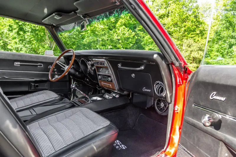1968 Chevrolet Camaro 5-Speed photo 2
