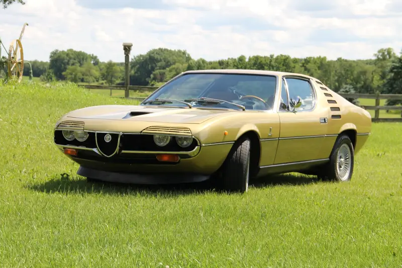 1972 Alfa Romeo Montreal photo 1