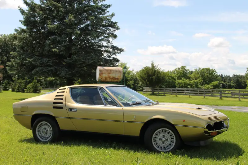 1972 Alfa Romeo Montreal photo 30