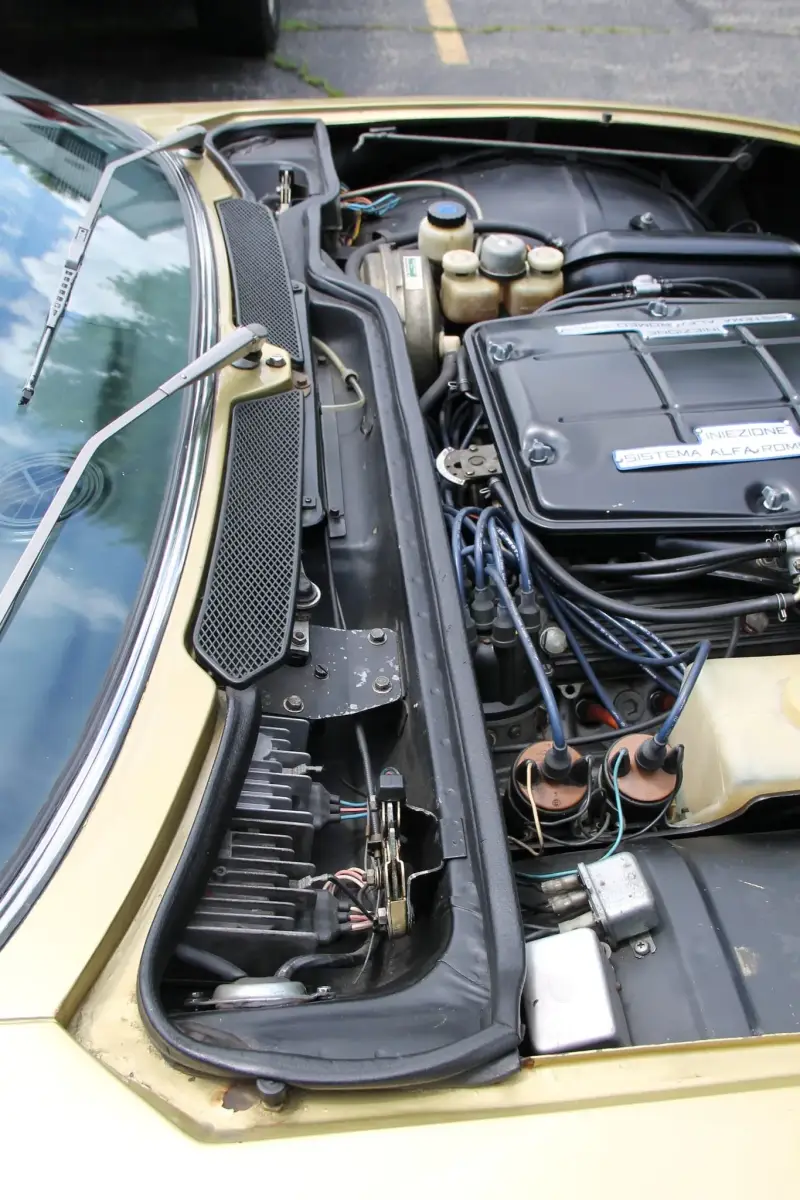 1972 Alfa Romeo Montreal photo 14
