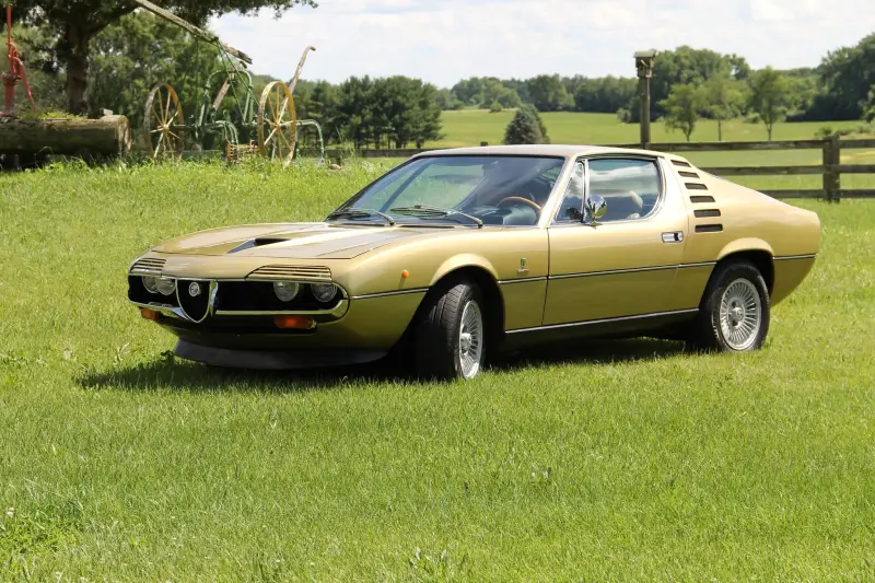 1972 Alfa Romeo Montreal photo 19