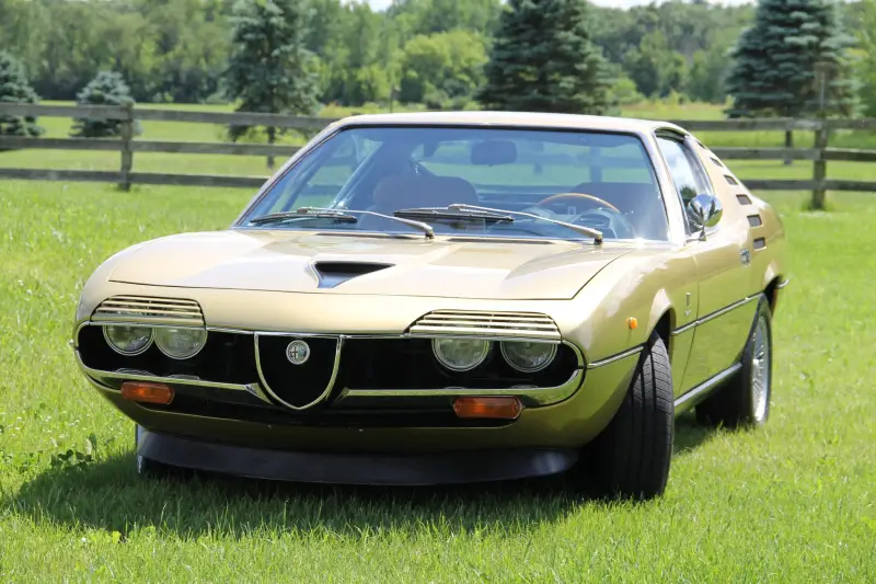 1972 Alfa Romeo Montreal photo 21
