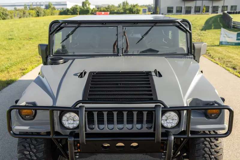 1998 AM General M998 HMMWV photo 19