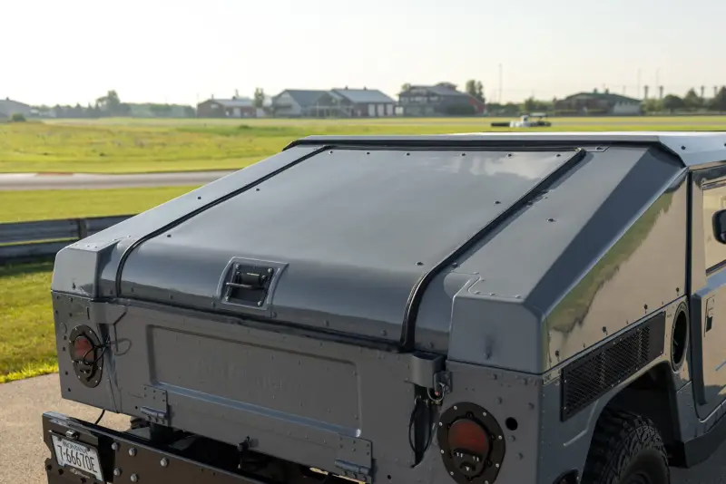1998 AM General M998 HMMWV photo 29