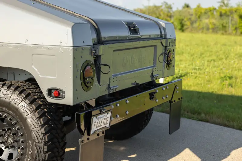 1998 AM General M998 HMMWV photo 30
