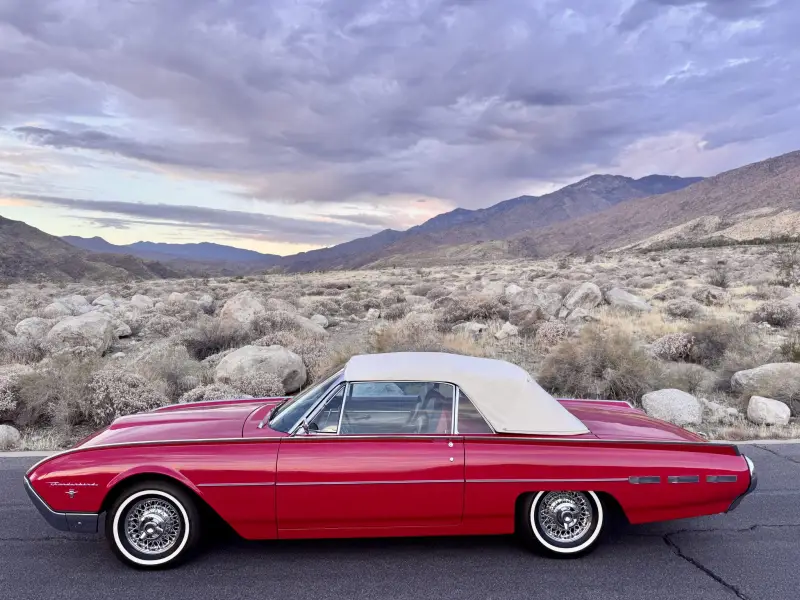 1962 Ford Thunderbird Sports Roadster photo 2