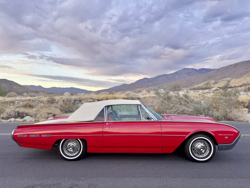 1962 Ford Thunderbird Sports Roadster photo 8