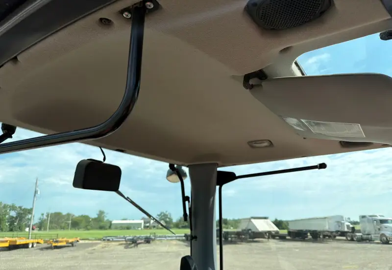 2013 Kubota M135GX photo 42