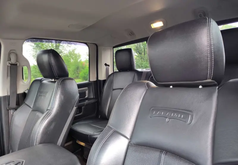 2018 RAM 2500 Laramie photo 17