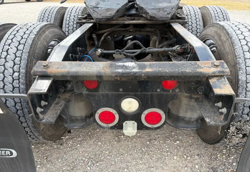 2020 Freightliner Coronado glider kit photo 28