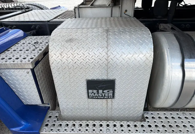 2020 Freightliner Coronado glider kit photo 18