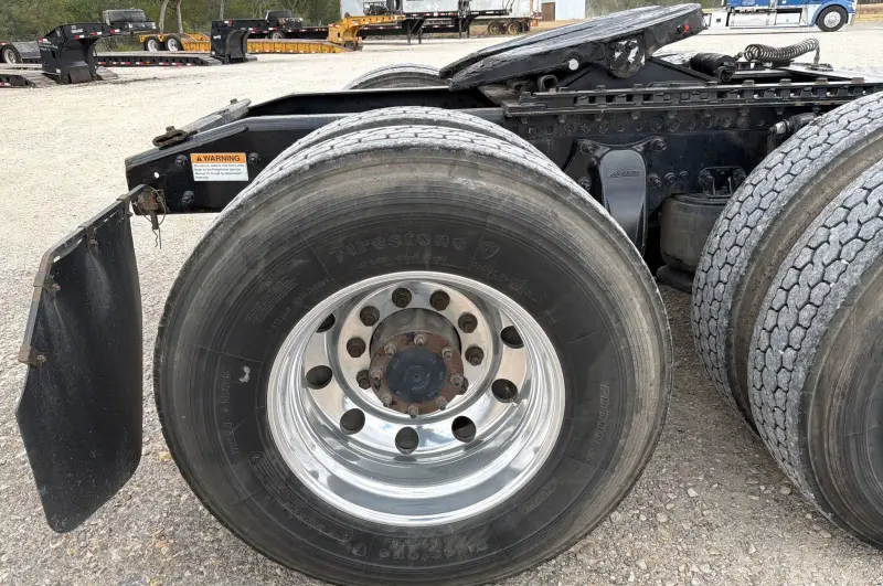 2020 Freightliner Coronado glider kit photo 88