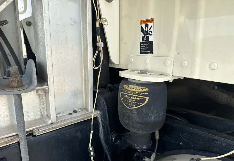 2019 Peterbilt 389 photo 18