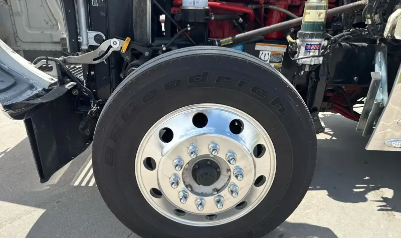 2019 Peterbilt 389 photo 90