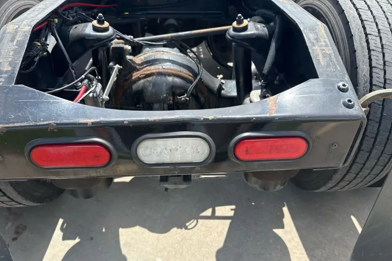 2019 Peterbilt 389 photo 19