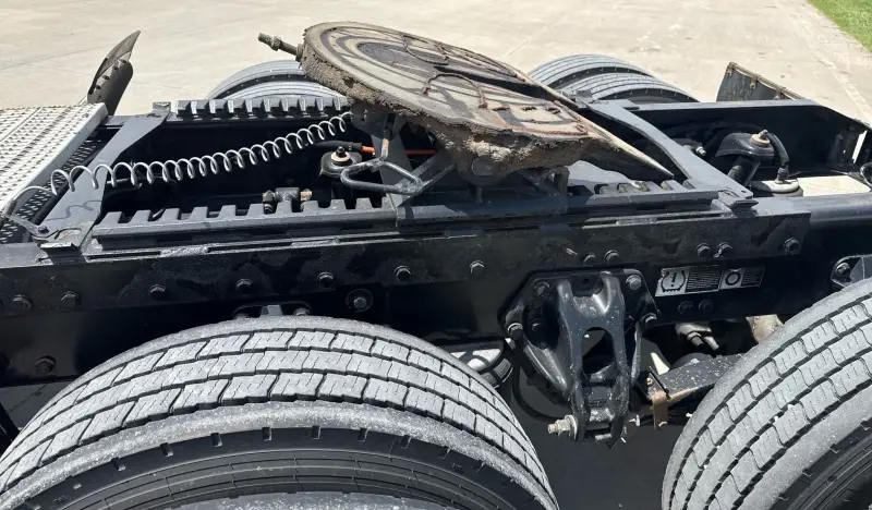 2019 Peterbilt 389 photo 14