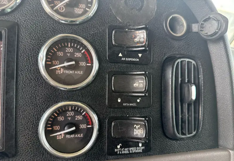 2019 Peterbilt 389 photo 36